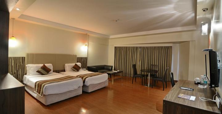 Mapple Adhwryou Hotel
