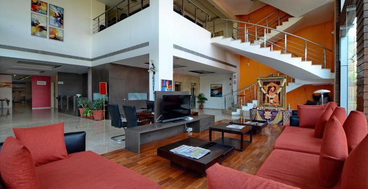 Mapple Adhwryou Hotel Pune