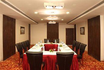 Mapple Adhwryou Hotel 3*