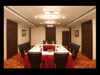 Hotel Mapple Adhwryou Pune