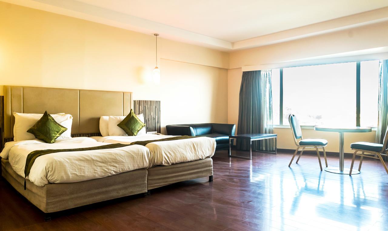 Mapple Adhwryou Hotel