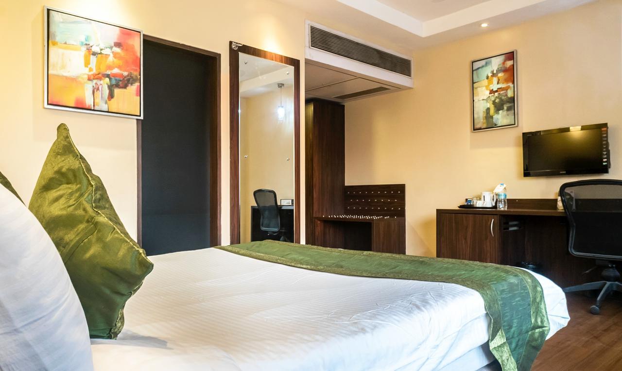 Mapple Adhwryou Hotel