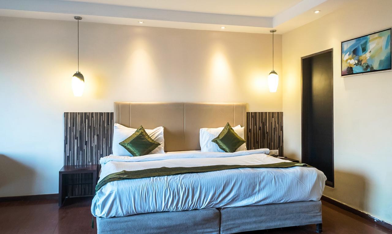 Hotel Mapple Adhwryou Pune