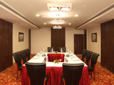 Hotel Mapple Adhwryou Pune
